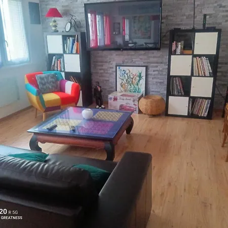 Sur Ile Du Pollet Apartment